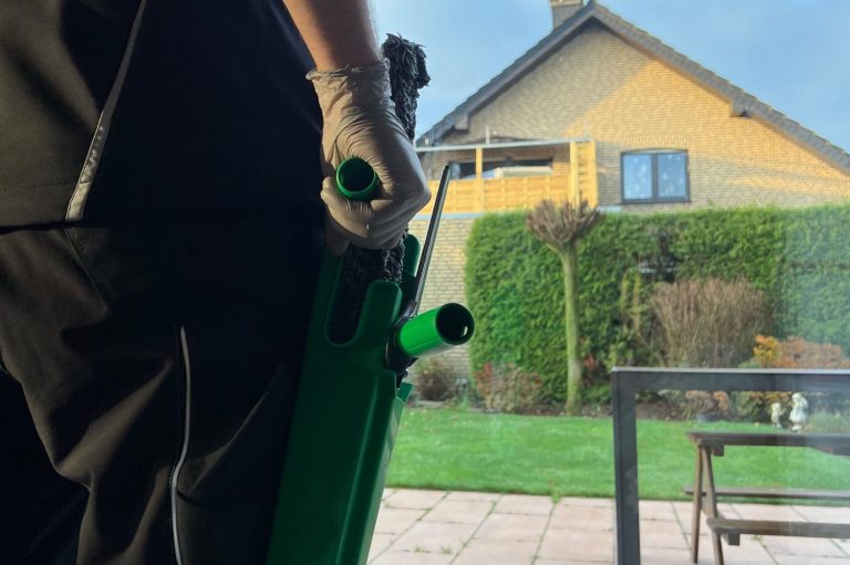 Professionelle Glasreinigung mit Fachequipment im Westmünsterland - JetPoise GmbH